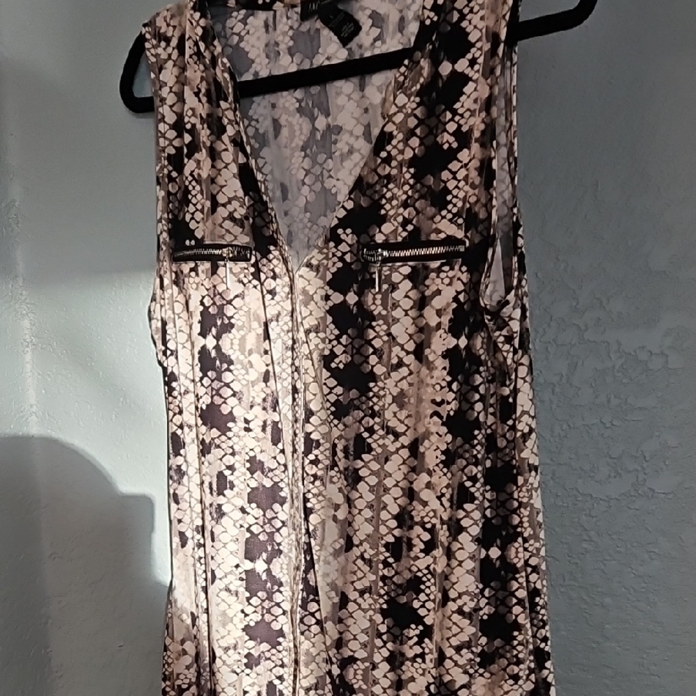 INC International Concepts Snakeskin Patterned Top L